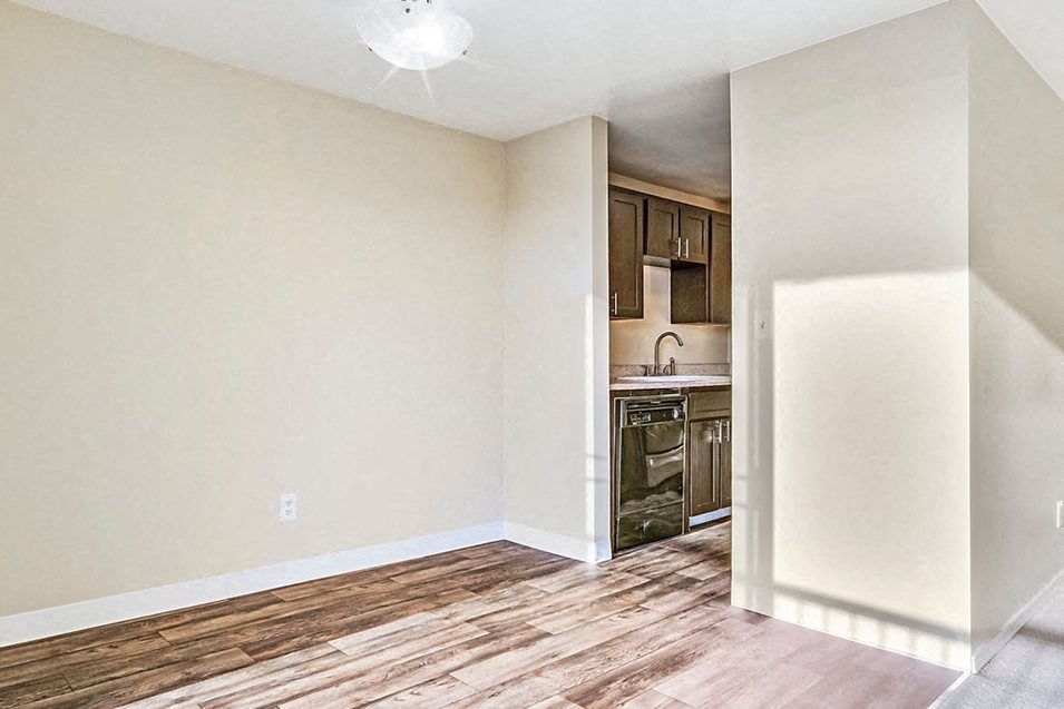 Beacon View Apartments Dining Room Beacon View Apartments Dining Room